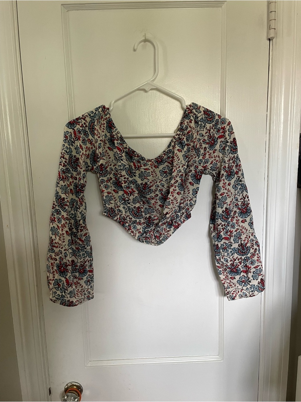 Billabong Women’s Floral Long-Sleeve Cropped Top Sz S Floral